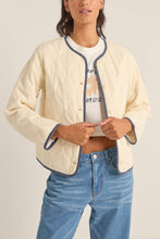 Load image into Gallery viewer, Cream Check Quilted Jacket