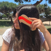 Load image into Gallery viewer, Hot Dog Comb