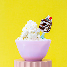 Load image into Gallery viewer, Midi Sundae Hair Claw Clip