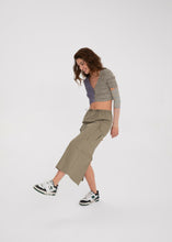 Load image into Gallery viewer, PUZZLE CROP CARDIGAN-3