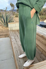 Load image into Gallery viewer, Basil Balloon Pant