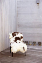 Load image into Gallery viewer, Wool Gathering Chair