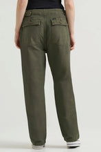 Load image into Gallery viewer, Oak Moss Loose Utility Pant
