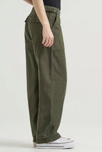 Load image into Gallery viewer, Oak Moss Loose Utility Pant
