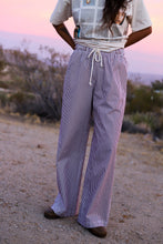 Load image into Gallery viewer, Espresso Stripe Pop Pant
