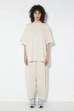 Load image into Gallery viewer, 25TC2028-CA_AVA_BEIGE_SHIRT_RITA_ROW_WOMEN_AW25_1.webp
