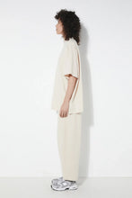 Load image into Gallery viewer, 25TC2028-CA_AVA_BEIGE_SHIRT_RITA_ROW_WOMEN_AW25_3.webp

