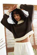 Load image into Gallery viewer, Espresso Bodie Pullover
