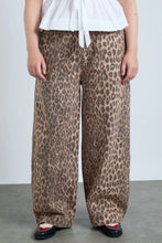 Load image into Gallery viewer, Leopard Rafe Pant
