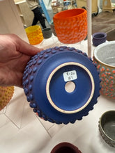 Load image into Gallery viewer, 68f6623ec600065f8f92bc31_img-0558-medium_1763113728287.jpeg
