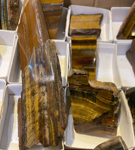 Load image into Gallery viewer, 68f6623ec600065f8f92bc31_img-1641_1766347990345.jpeg
