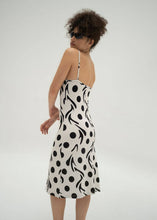 Load image into Gallery viewer, 68f6623ec600065f8f92bc31_soft-jersey-fabric-viscose-black-white-strap-nami-dress-sustainable-clothing_1762107793849.jpg
