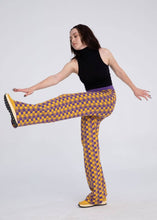 Load image into Gallery viewer, 68f6623ec600065f8f92bc31_toast-pants-purple-100-cotton-ecofrienly-sustainable-trouser_1762101214882.jpg
