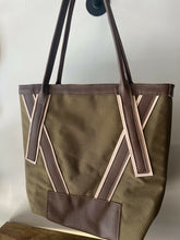 Load image into Gallery viewer, LV Tote
