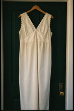 Load image into Gallery viewer, Butter Makinna Poplin Dress
