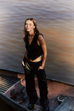 Load image into Gallery viewer, Black Elizabeth Vest
