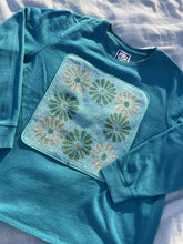 Load image into Gallery viewer, Picnicwear Appliquéd Tile Sweatshirt
