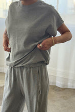 Load image into Gallery viewer, Heather Grey Fei Tee
