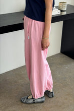 Load image into Gallery viewer, Pink Naturel Balloon Pant
