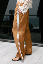 Load image into Gallery viewer, IYANA_MAY_193.jpg
