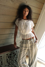 Load image into Gallery viewer, IYANA_MAY_267_176dd9a7-e9d6-4add-a12f-bb182946c828.jpg
