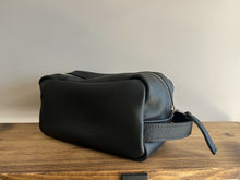 Load image into Gallery viewer, Dopp Kit
