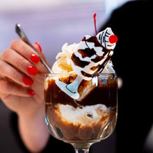Load image into Gallery viewer, Midi Sundae Hair Claw Clip
