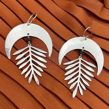 Load image into Gallery viewer, MOON SHADOW-138 SILVER 

