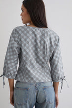 Load image into Gallery viewer, KADEKA-SHIRT-GREY_-OBLIQUE-CHECK.jpg
