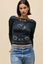 Load image into Gallery viewer, LS403G7336-VNBLK_SACREDHEARTBOAT.jpg
