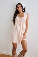 Load image into Gallery viewer, Scallop Shell Musta Dress
