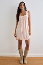 Load image into Gallery viewer, Scallop Shell Musta Dress
