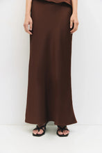 Load image into Gallery viewer, SMR0575_BROWN_4_M_1500.webp
