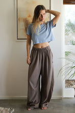 Load image into Gallery viewer, STEPH_FEB_129_bfd826d5-42cc-4db1-bd6b-0ad9f75c74ea.jpg
