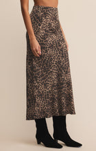 Load image into Gallery viewer, Desert Tan Izabel Leopard Skirt
