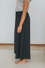 Load image into Gallery viewer, Black Cable Pant
