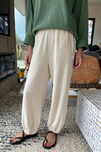 Load image into Gallery viewer, Naturel Balloon Pant
