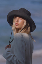 Load image into Gallery viewer, download_9.jpg
