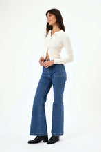 Load image into Gallery viewer, Buttercream Caroline Top
