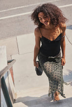 Load image into Gallery viewer, Black My Way Triangle Cami
