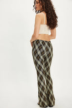 Load image into Gallery viewer, Olive Chloe Knit Pant
