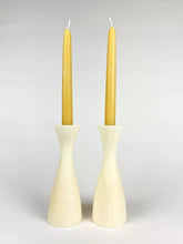 Load image into Gallery viewer, Pear Taper in Maple
