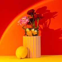 Load image into Gallery viewer, XL Lemon and Flowers Hair Claw Clip
