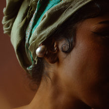 Load image into Gallery viewer, love-dome-earcuff-1.jpg
