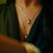 Load image into Gallery viewer, mango-charms-01.jpg
