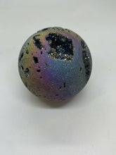 Load image into Gallery viewer, Saphlerite/Titanium Cube/balls
