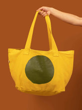 Load image into Gallery viewer, FOG CITY Circle Tote
