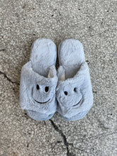 Load image into Gallery viewer, 042924 - Be Happy Slippers
