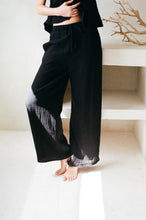 Load image into Gallery viewer, Black Aurelie Pant
