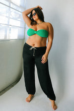 Load image into Gallery viewer, Jet Silky Cinch Pant
